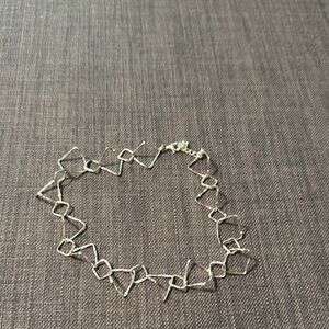 Elegant Silver Geometric Necklace